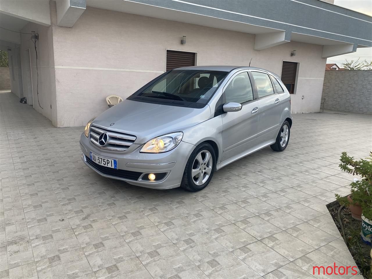 2007' Mercedes-Benz 200 photo #1