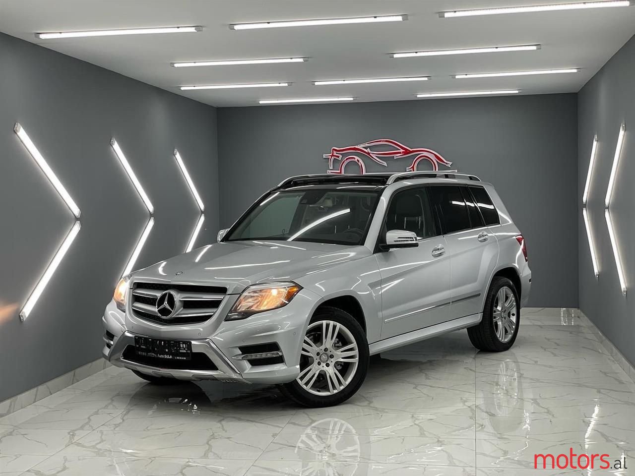2014' Mercedes-Benz GLK 250 photo #1