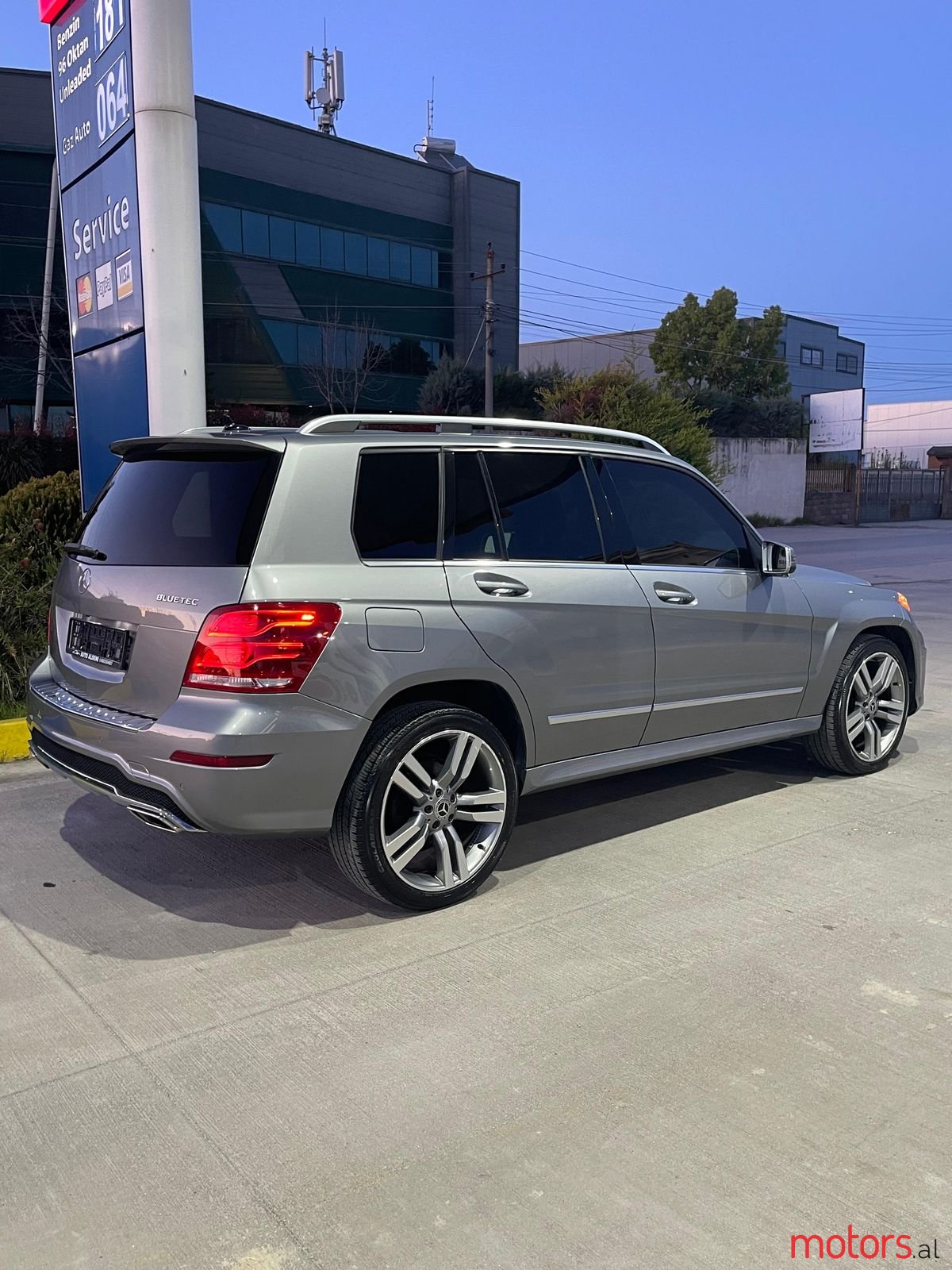 2015' Mercedes-Benz GLK 250 photo #2