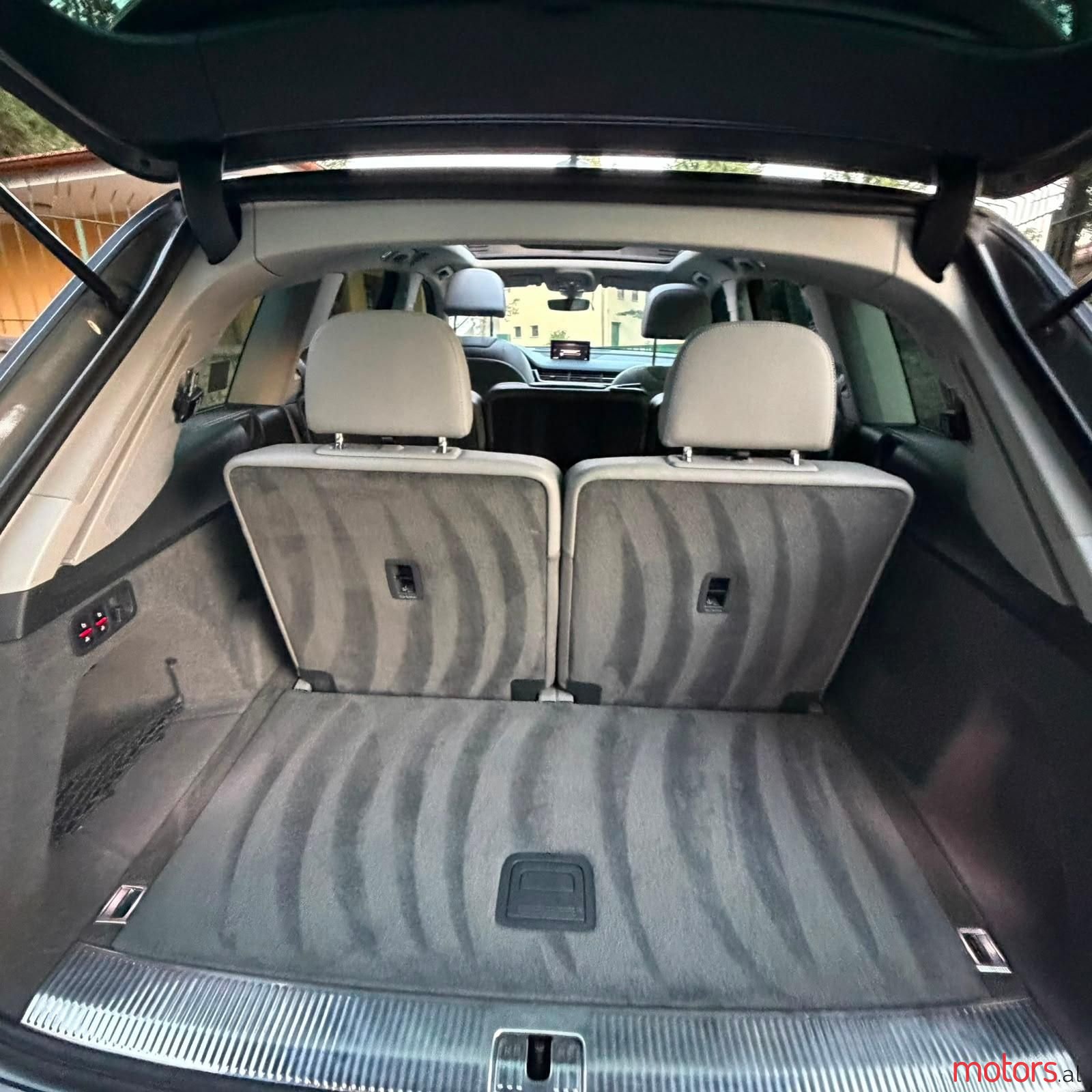 2016' Audi Q7 photo #2
