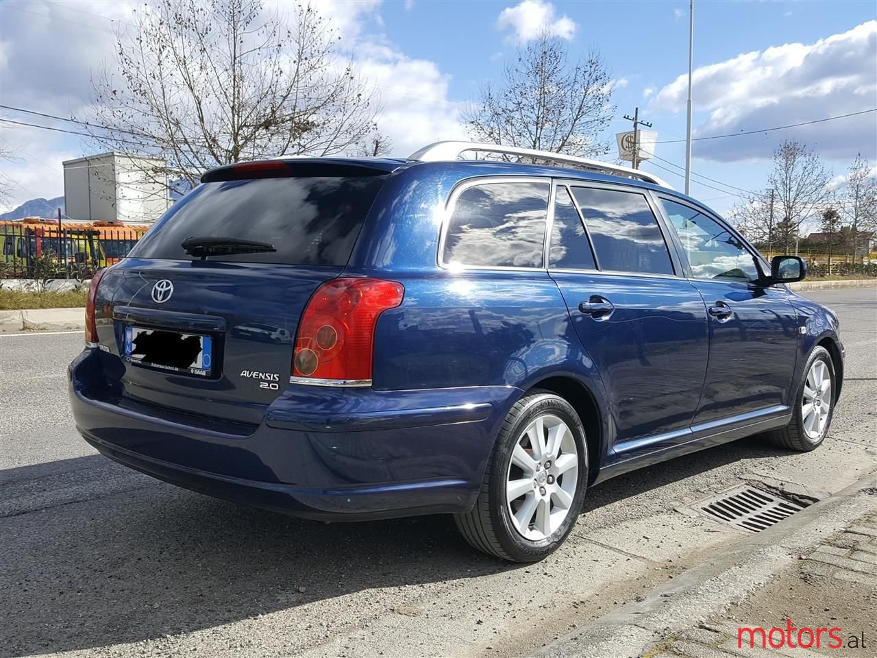 2005' Toyota Avensis photo #3