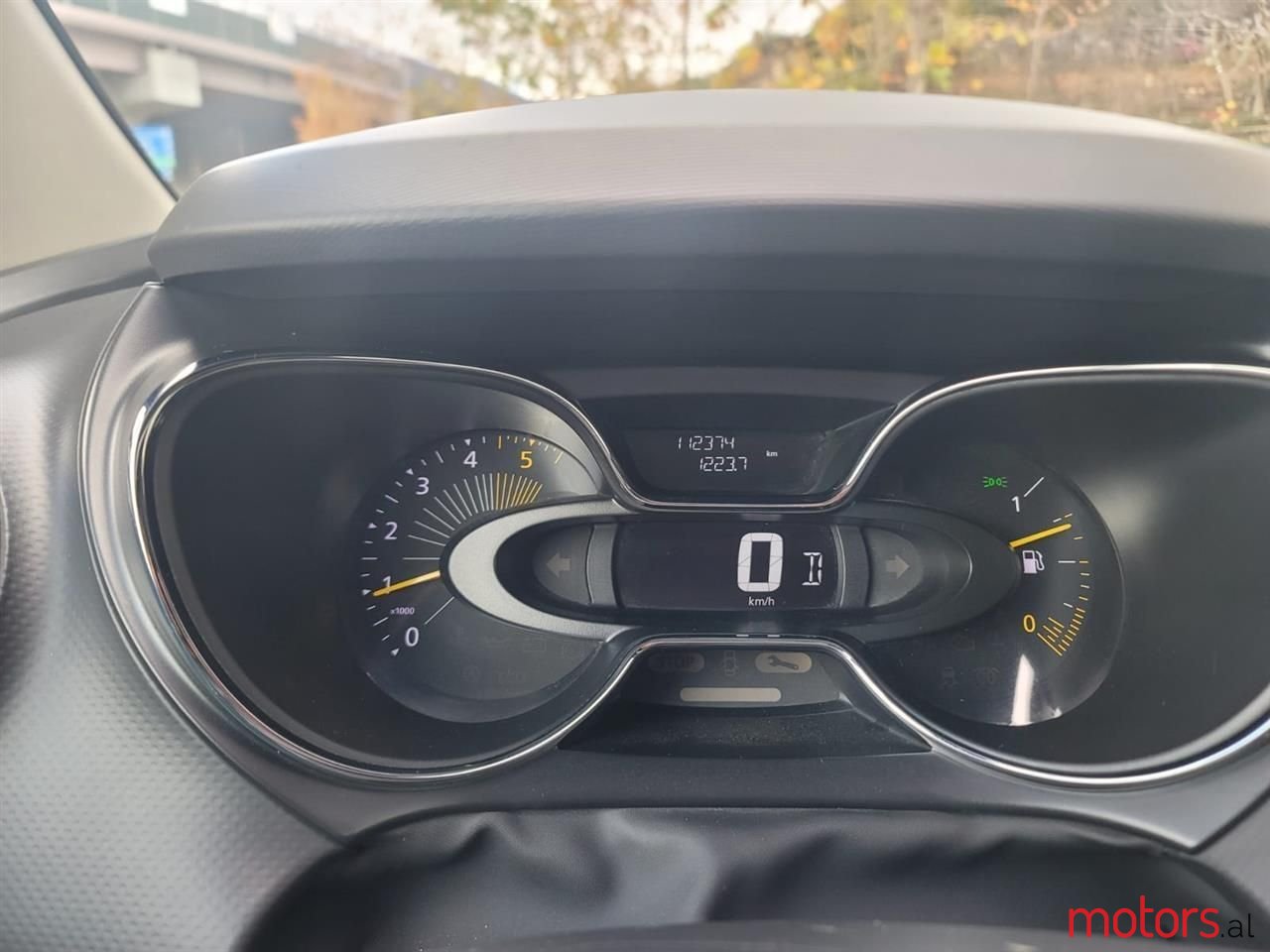 2014' Renault Capture photo #6