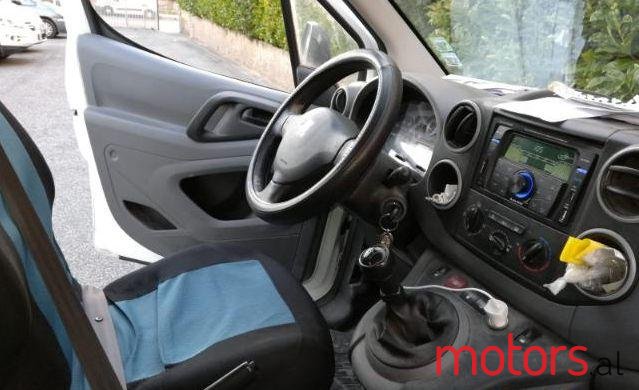 2009' Peugeot Partner photo #1