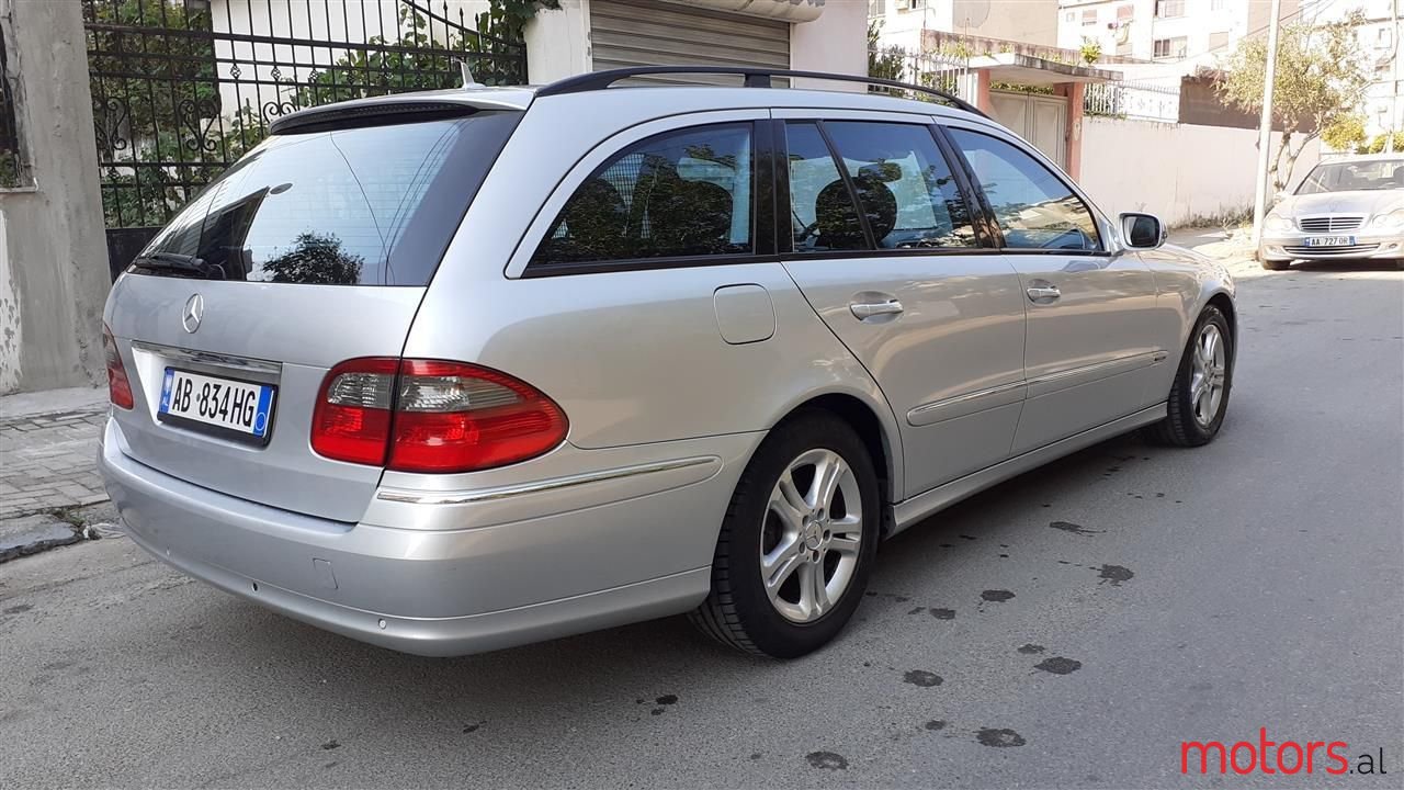 2007' Mercedes-Benz E 220 photo #3