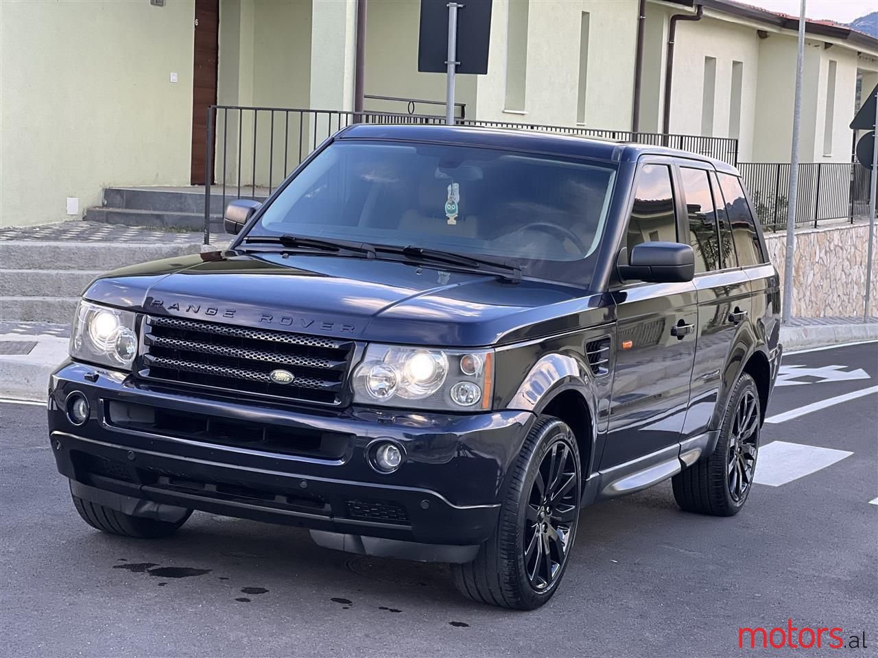 2009' Land Rover Range Rover Sport photo #6
