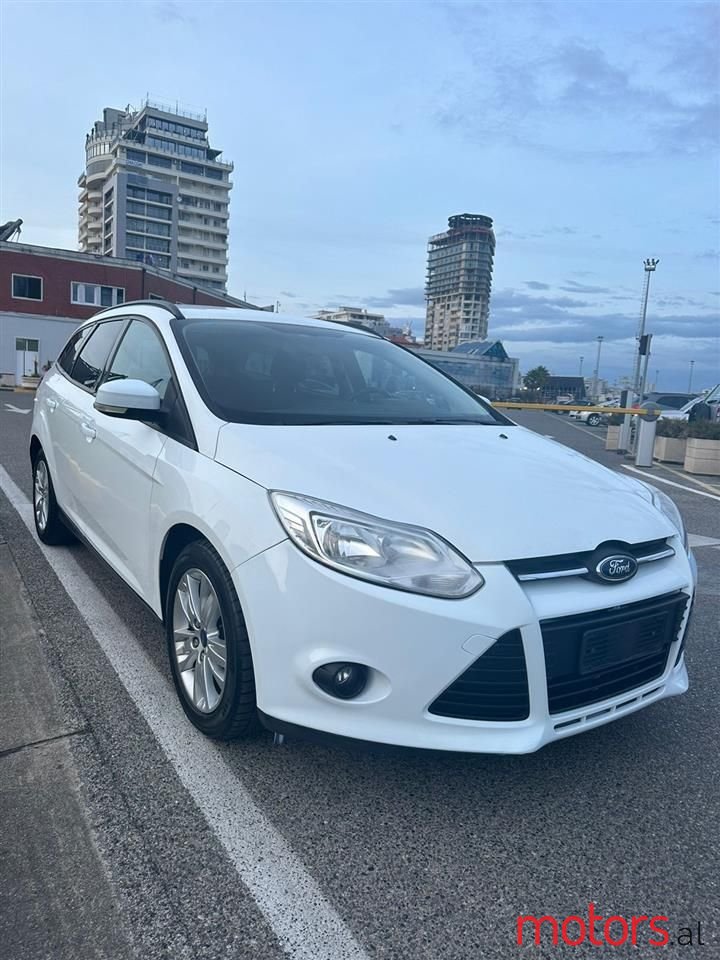 2012' Ford Focus photo #2