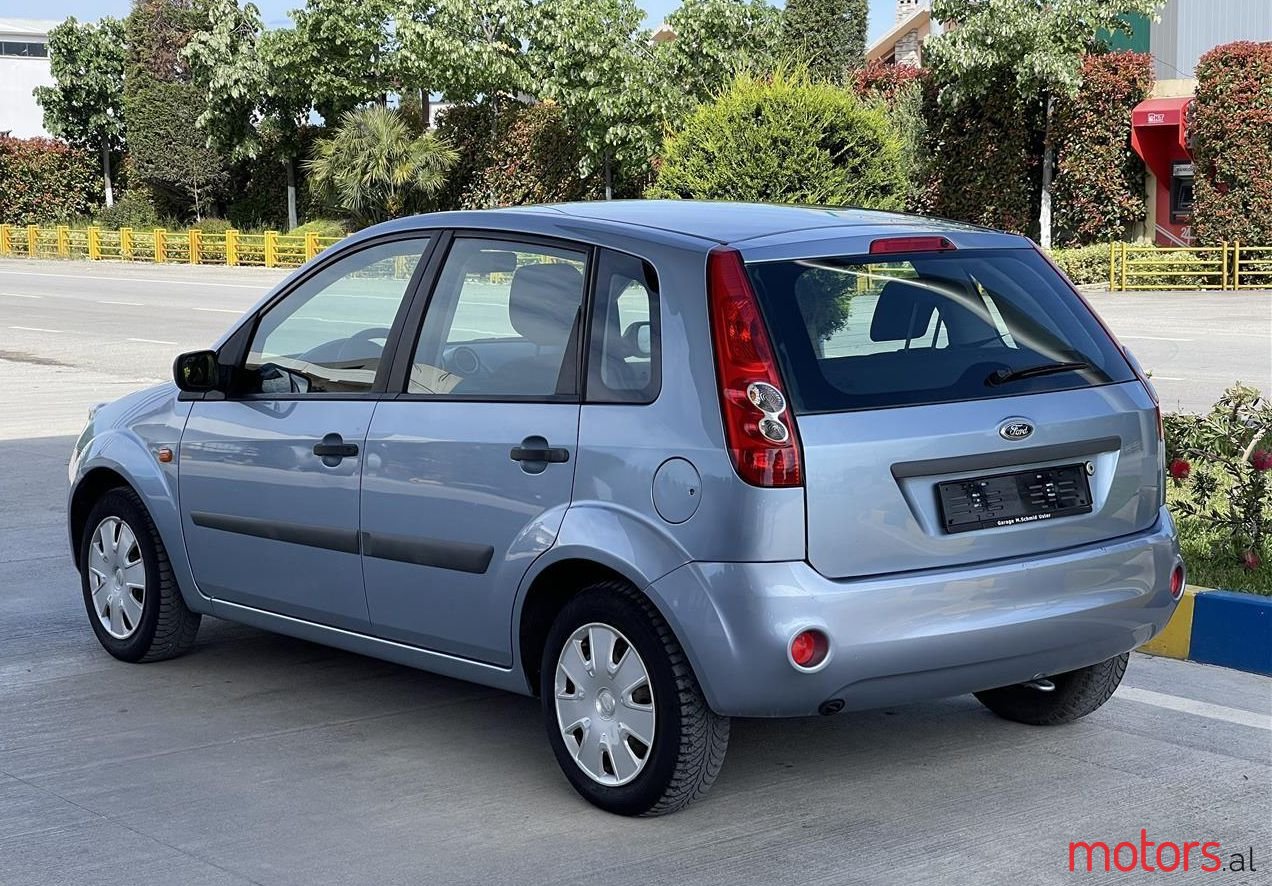 2006' Ford Fiesta photo #1