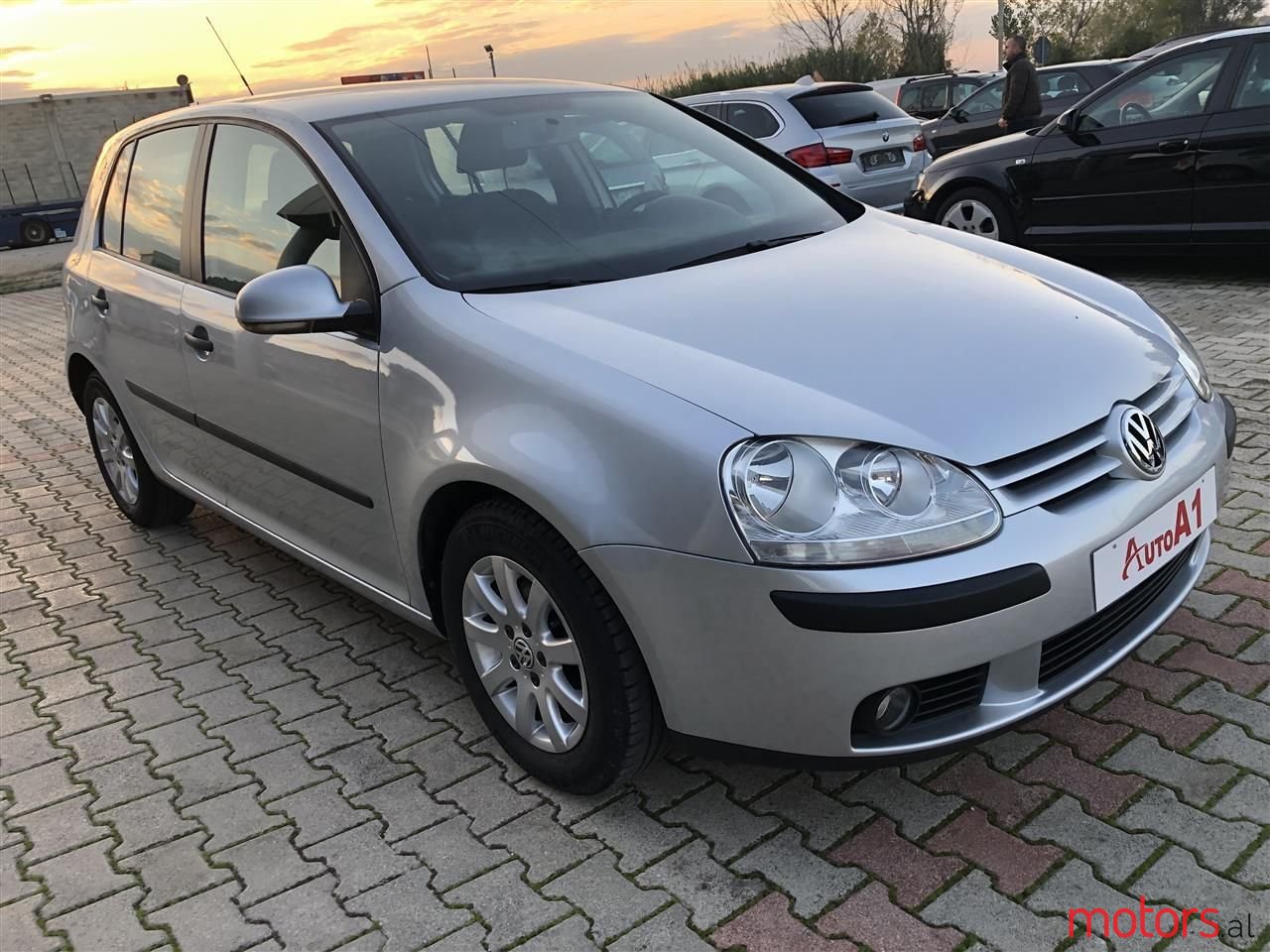 2006' Volkswagen Golf photo #3