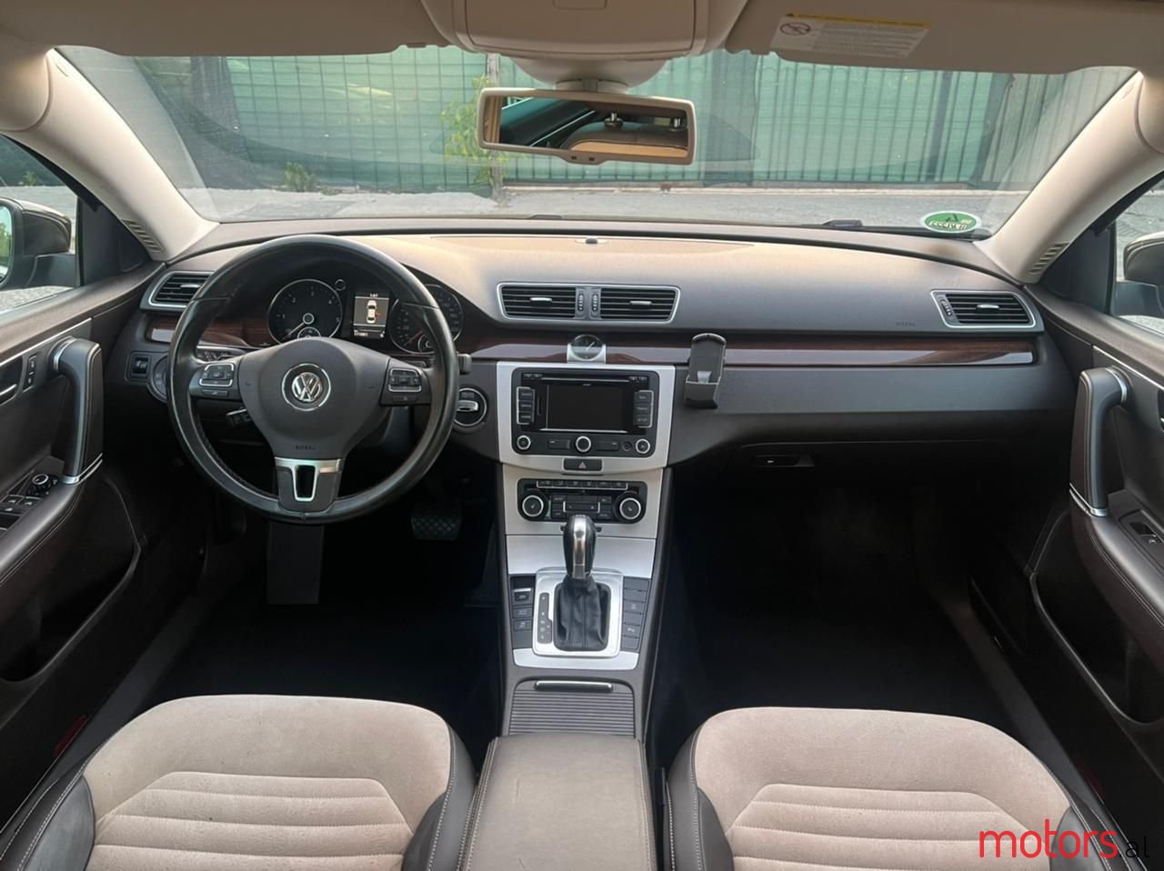 2012' Volkswagen Passat photo #3