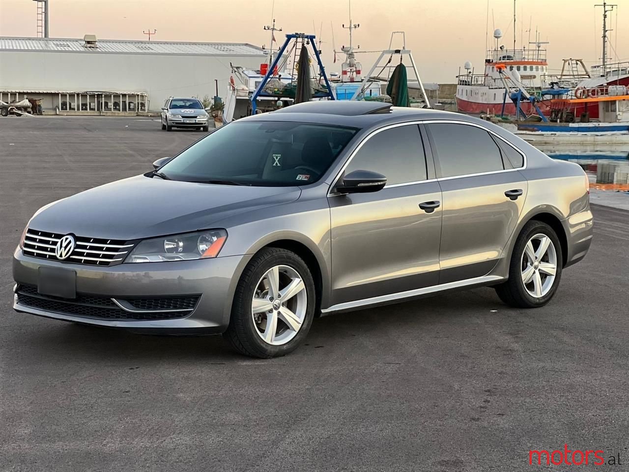 2012' Volkswagen Passat photo #2
