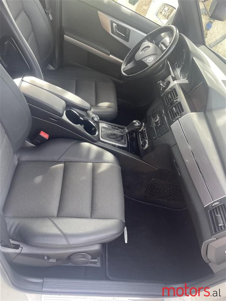 2010' Mercedes-Benz GLK 250 photo #4