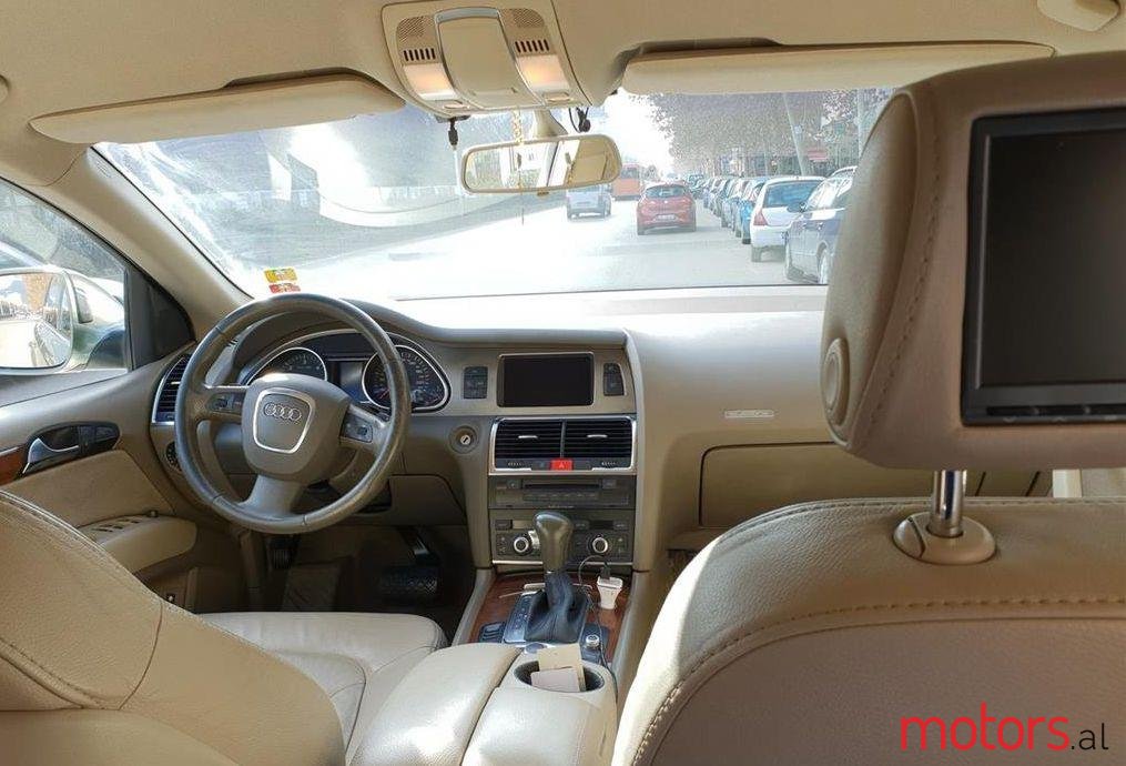 2007' Audi Q7 photo #2