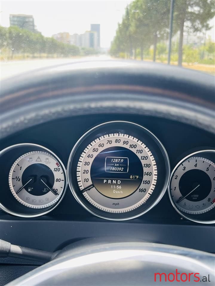 2012' Mercedes-Benz C 300 photo #5