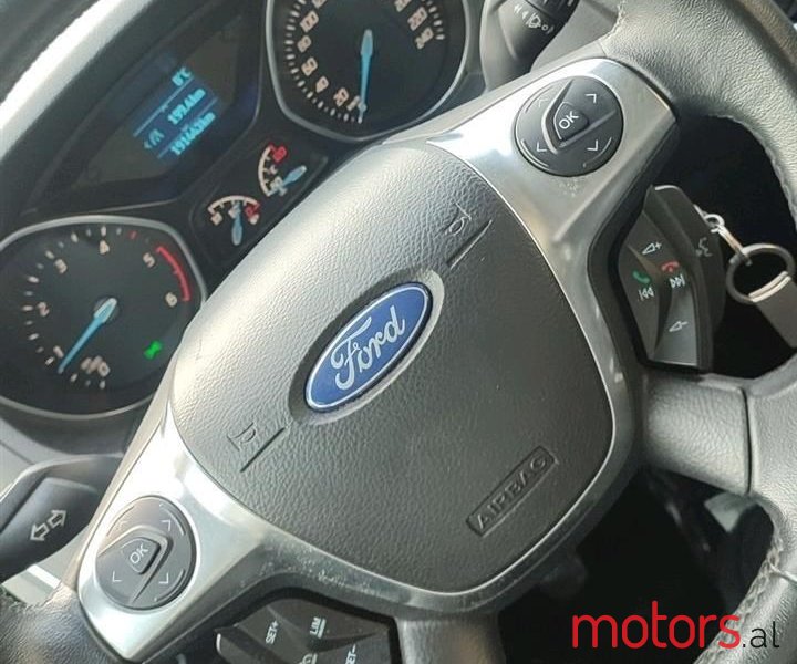 2012' Ford Focus photo #2