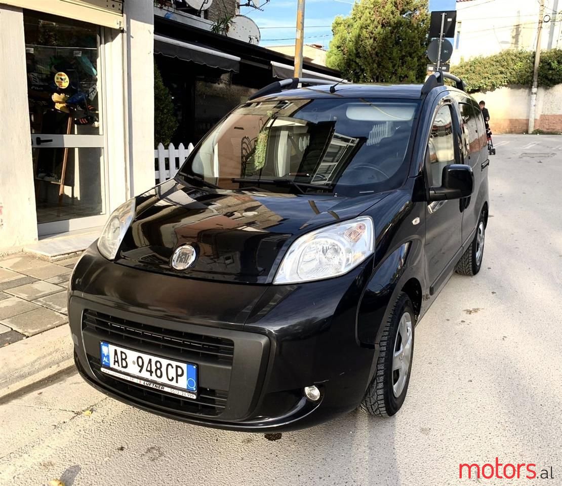 2009' Fiat QUBO photo #1