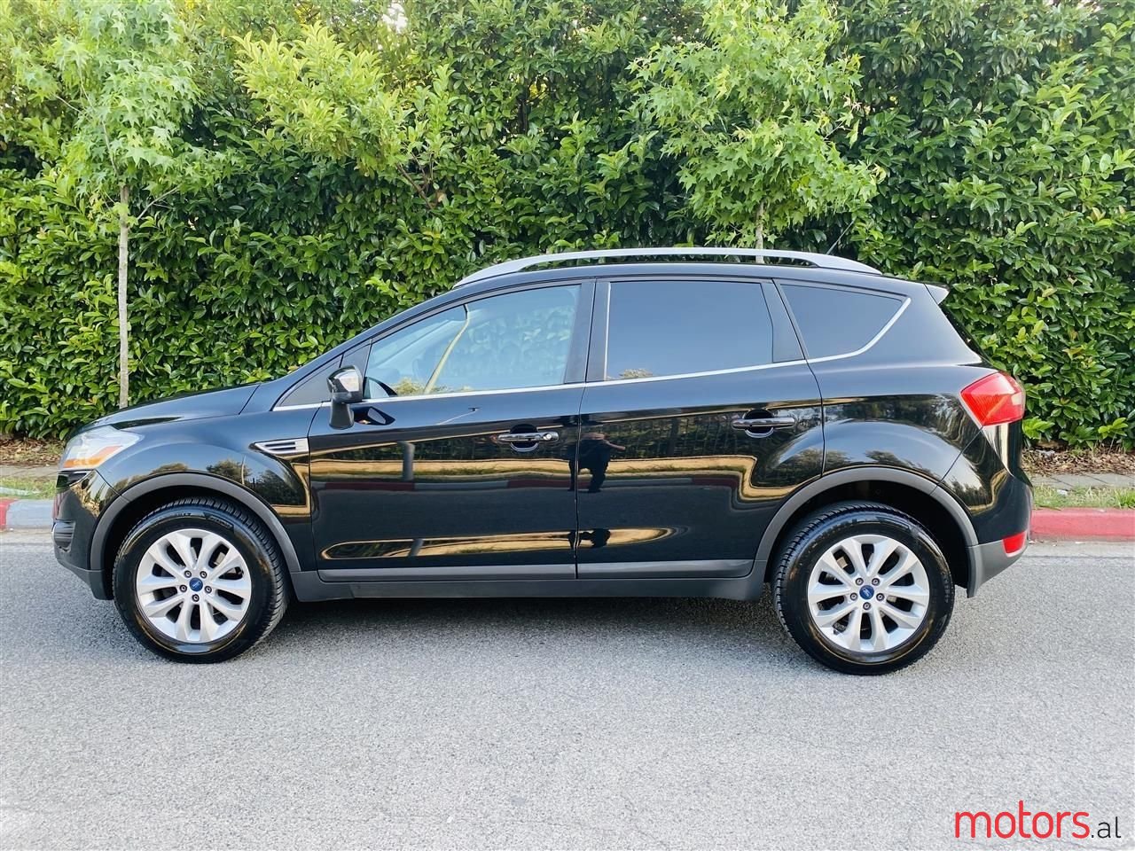 2011' Ford Kuga photo #4