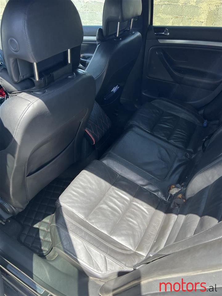 2006' Volkswagen Golf photo #4