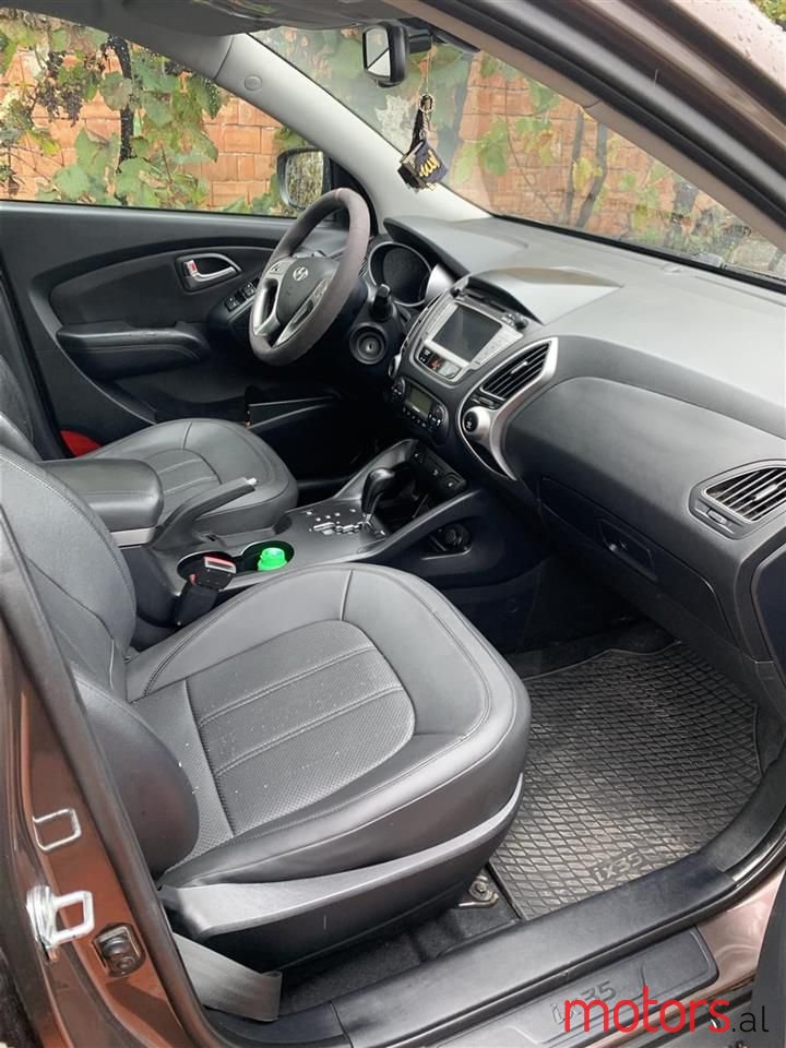 2012' Hyundai ix35 photo #4