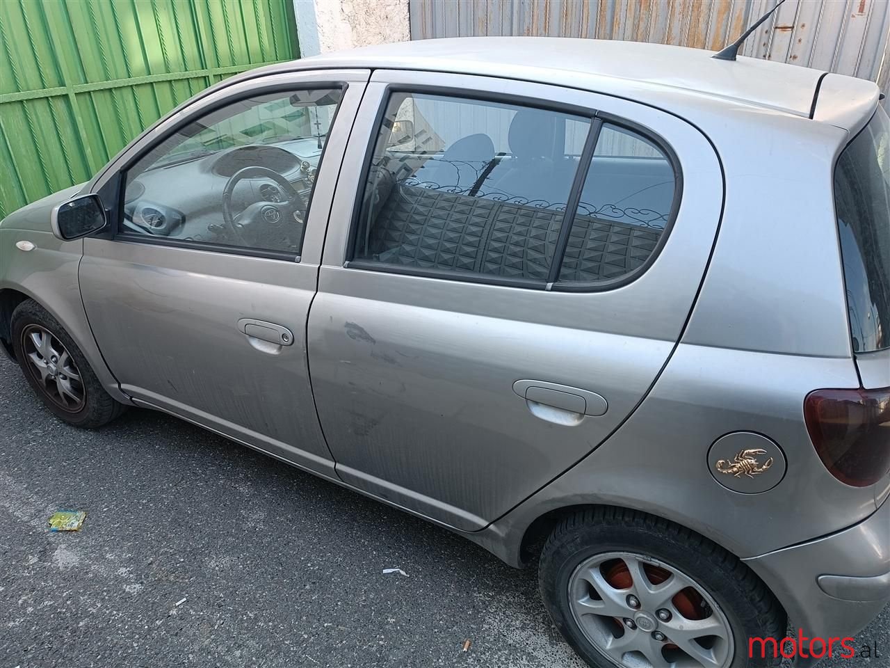 2004' Toyota Yaris photo #6