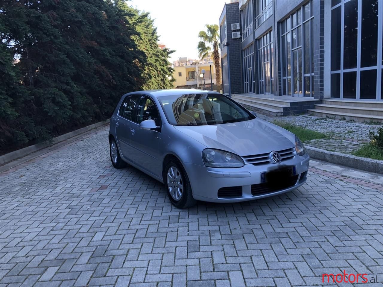 2005' Volkswagen Golf photo #1