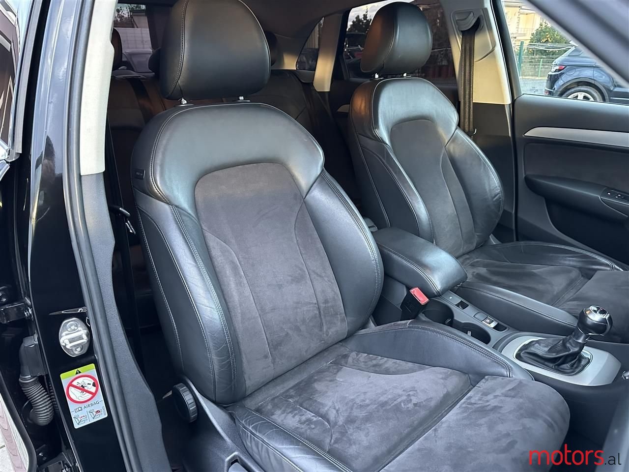 2013' Audi Q3 photo #6