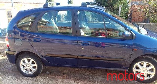 2002' Renault Scenic photo #1
