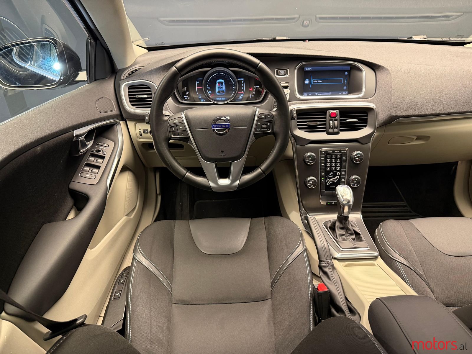 2013' Volvo V40 photo #4
