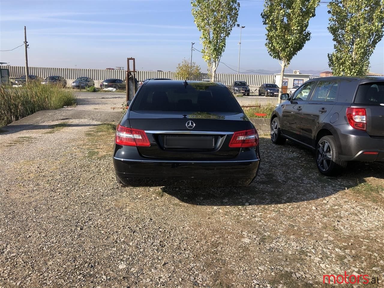 2011' Mercedes-Benz E 250 photo #3