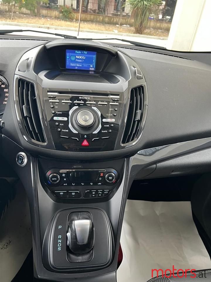 2015' Ford Kuga photo #3