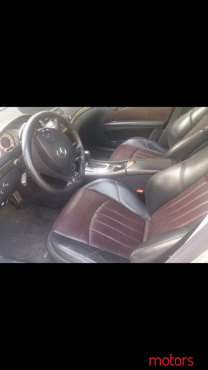 2007' Mercedes-Benz 500E Amg photo #2