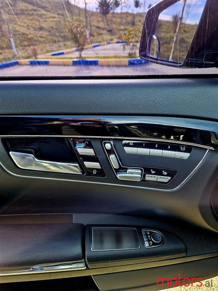 2012' Mercedes-Benz S 350 photo #6