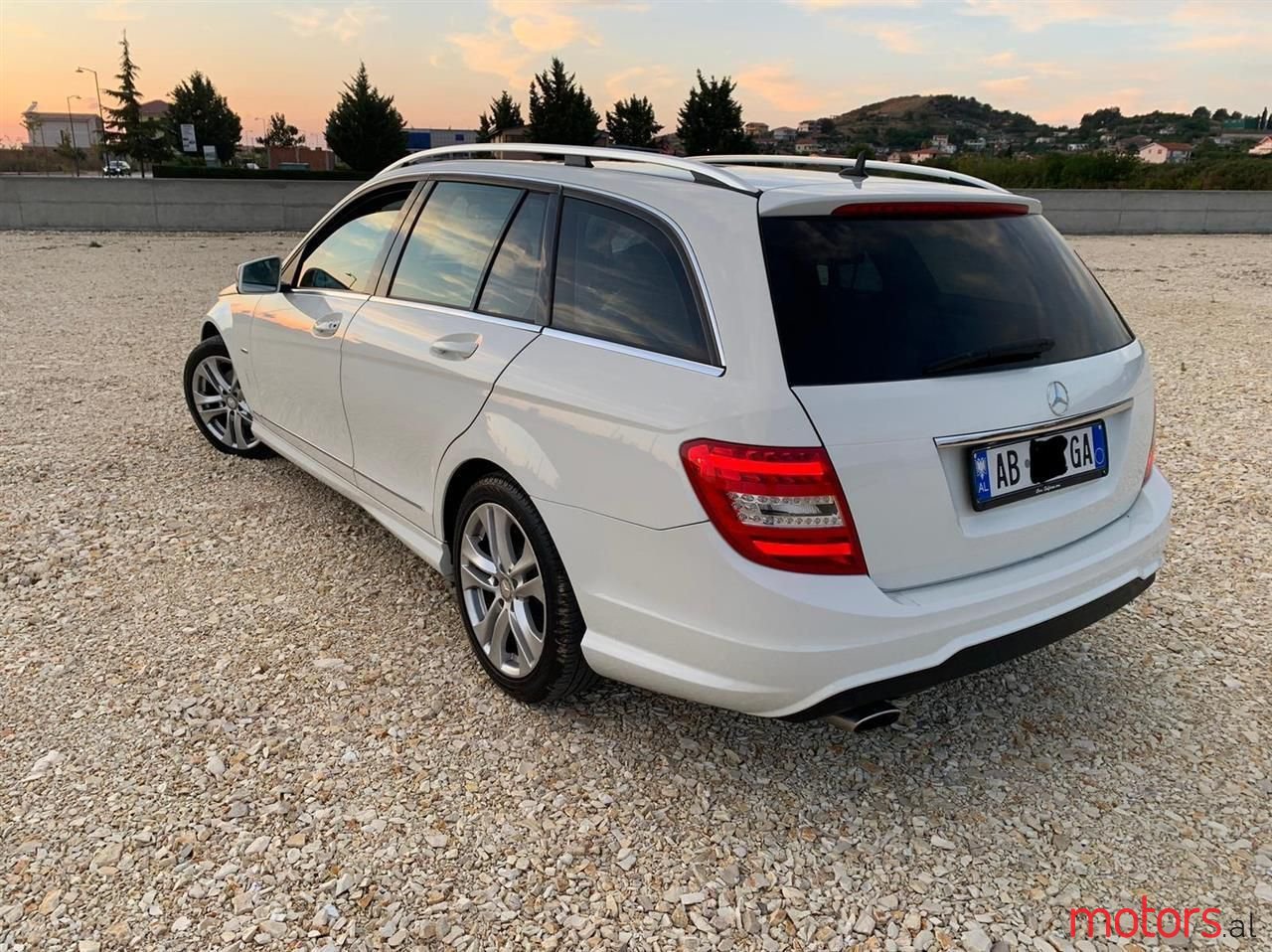 2013' Mercedes-Benz 220 photo #2