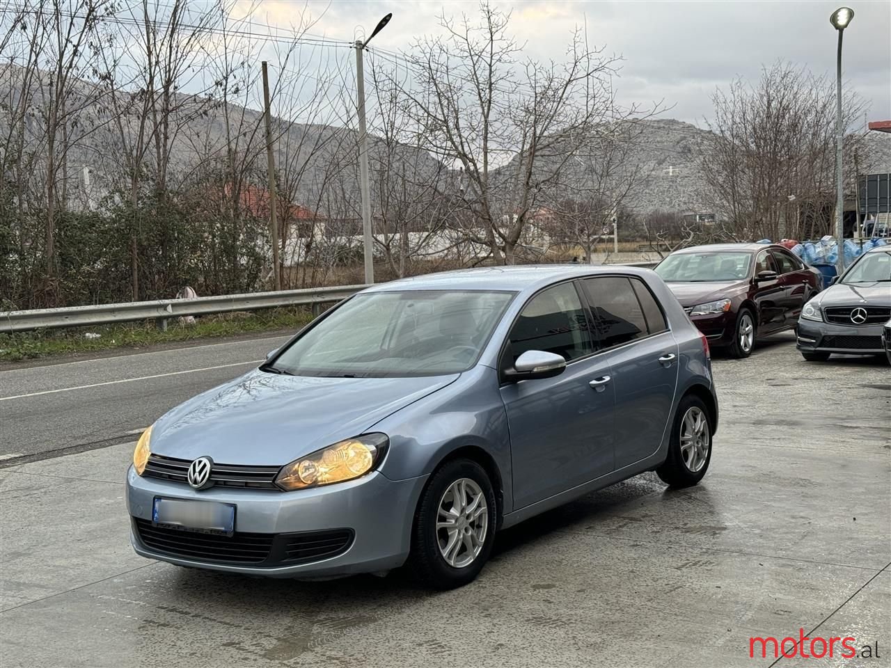 2010' Volkswagen Golf photo #3