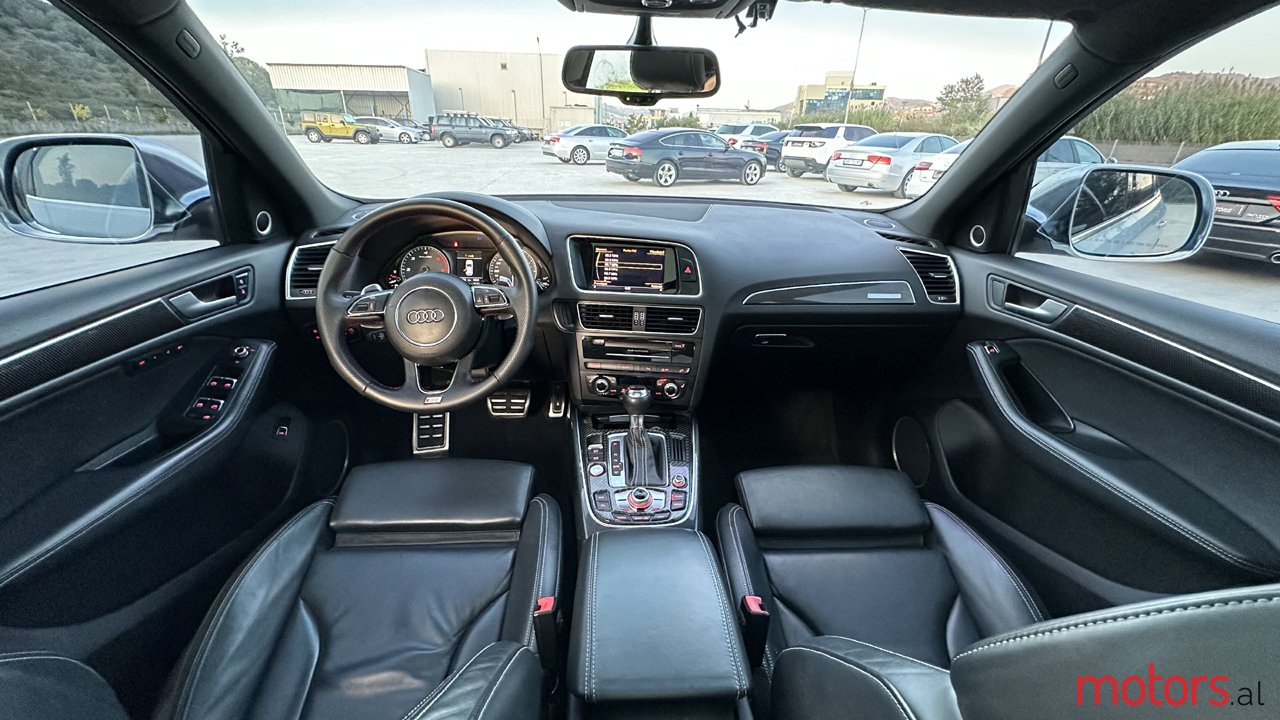 2014' Audi SQ5 photo #6