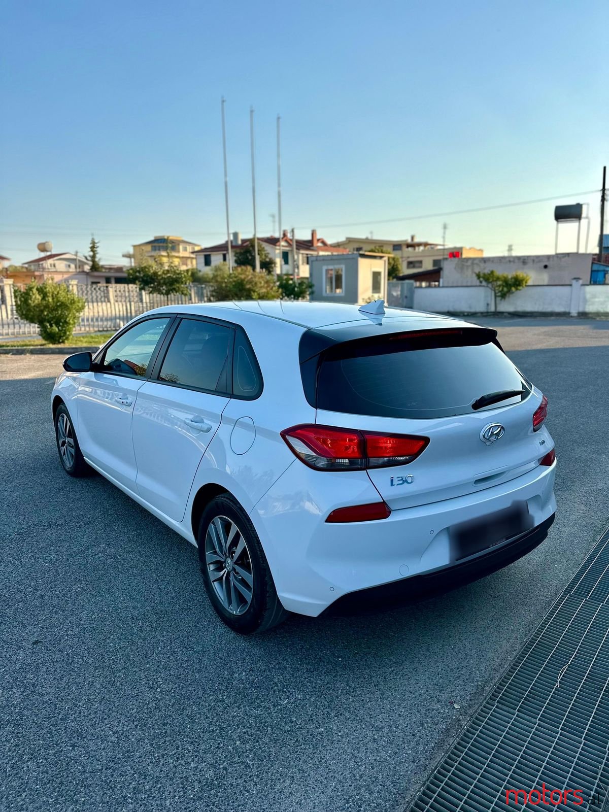2017' Hyundai i30 photo #3