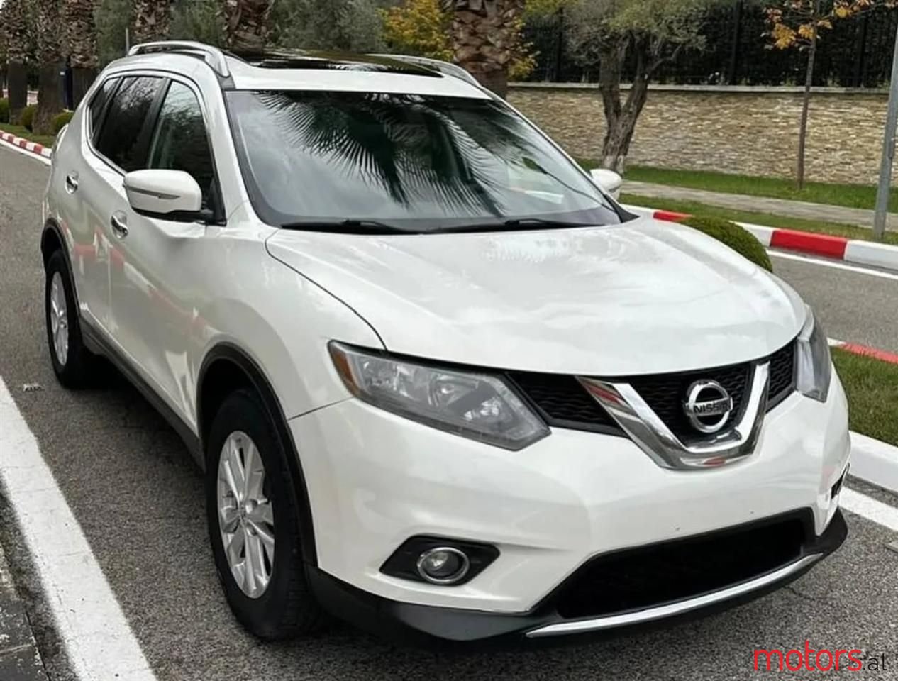 2015' Nissan Rouge photo #1