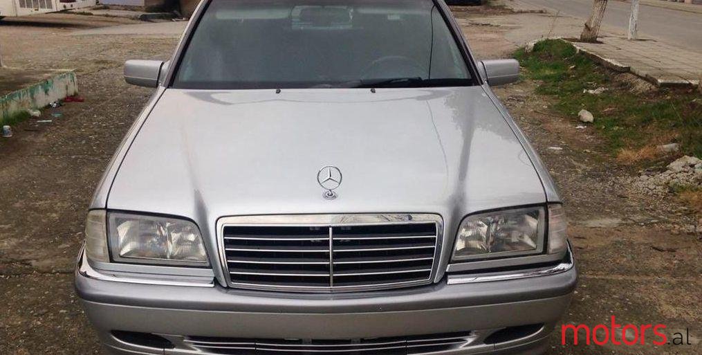 2000' Mercedes-Benz C 220 photo #1