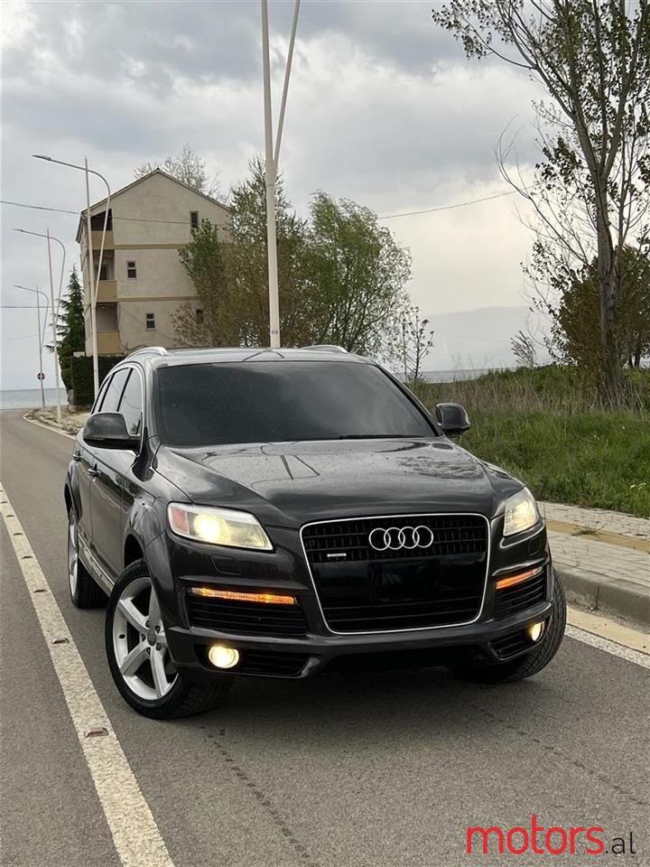 2010' Audi Q7 photo #1