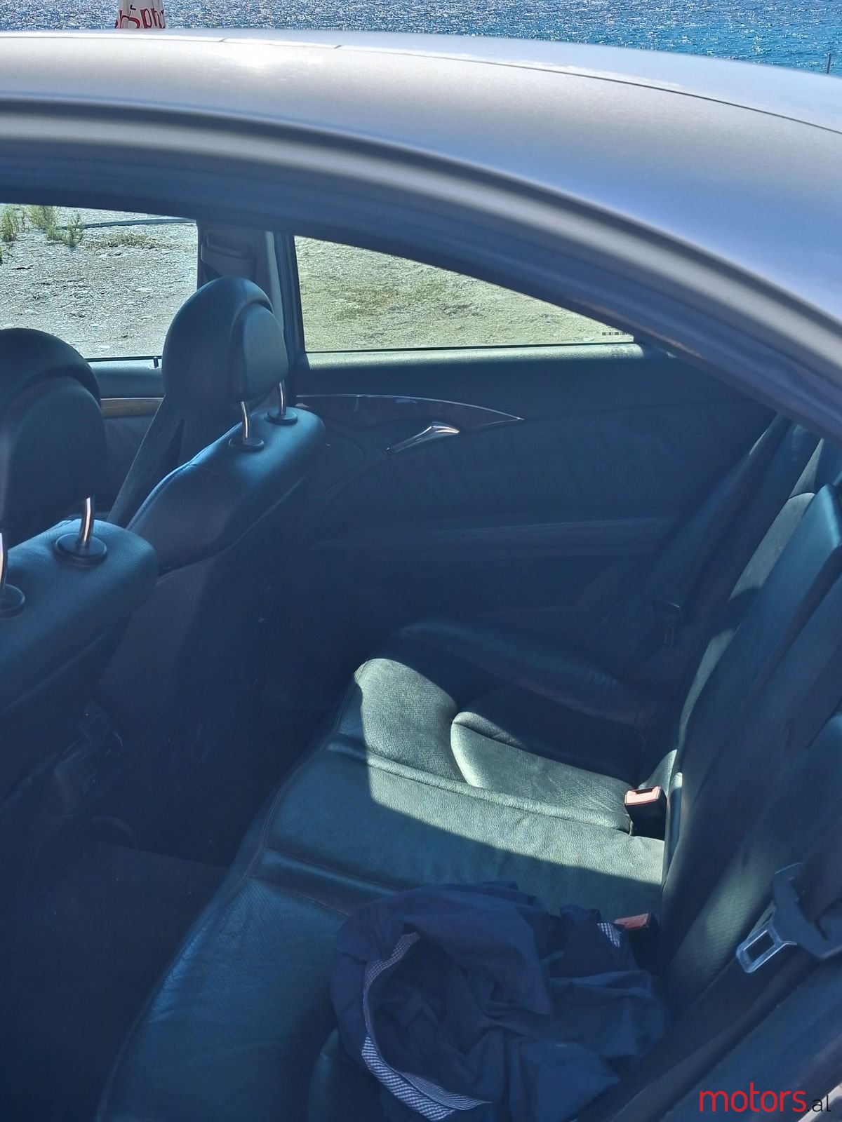 2004' Mercedes-Benz 320 photo #4