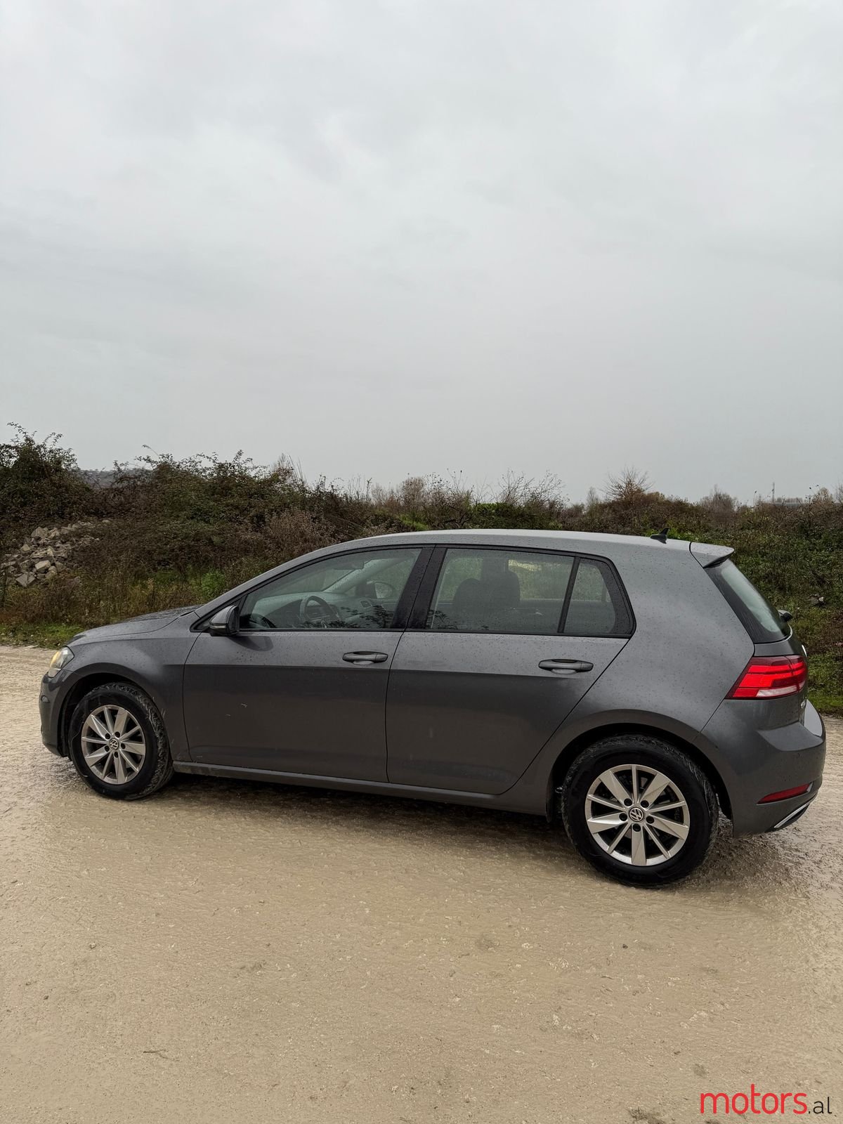 2019' Volkswagen Golf photo #6
