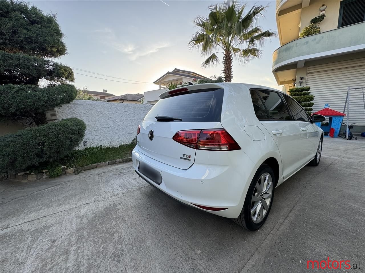 2013' Volkswagen Golf photo #5