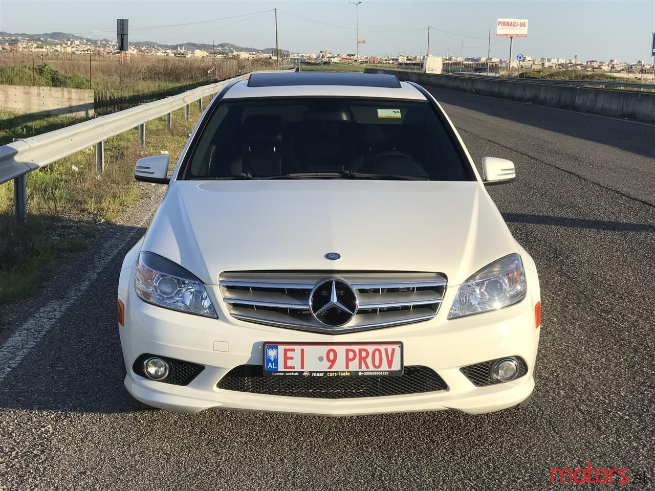 2010' Mercedes-Benz C 300 photo #5