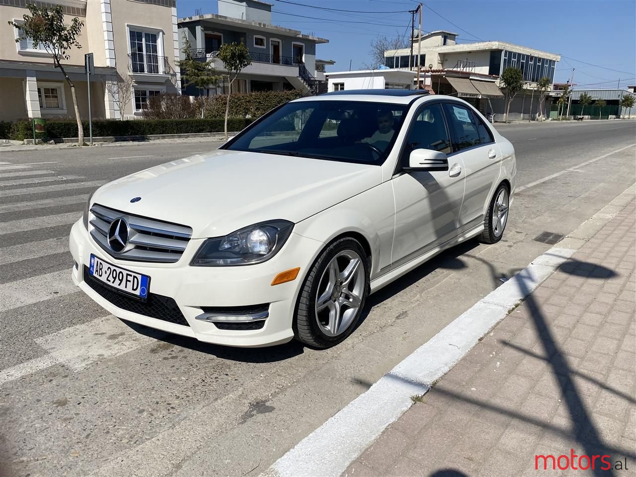 2012' Mercedes-Benz C 250 photo #1