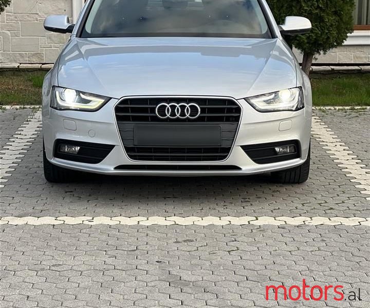 2013' Audi A4 photo #2
