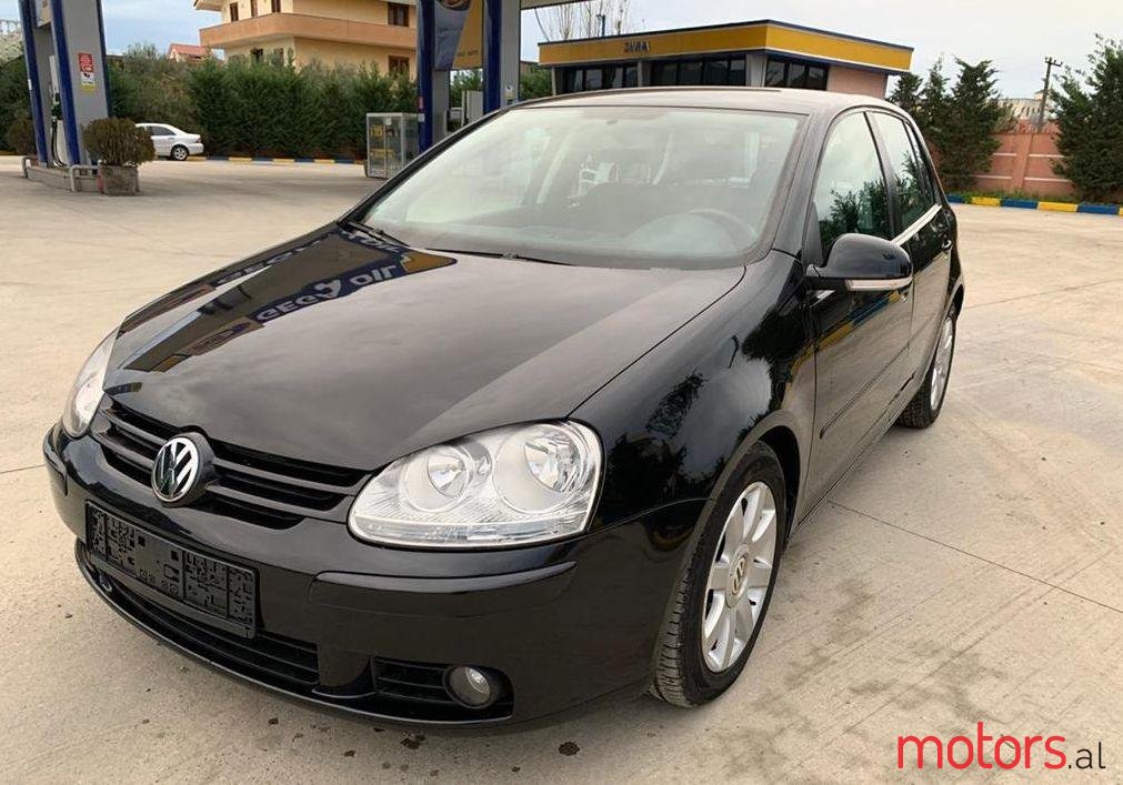 2005' Volkswagen Golf photo #1