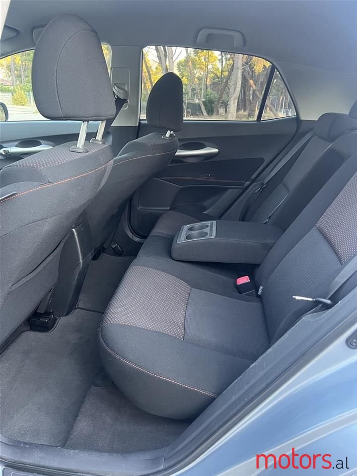 2010' Toyota Auris photo #3