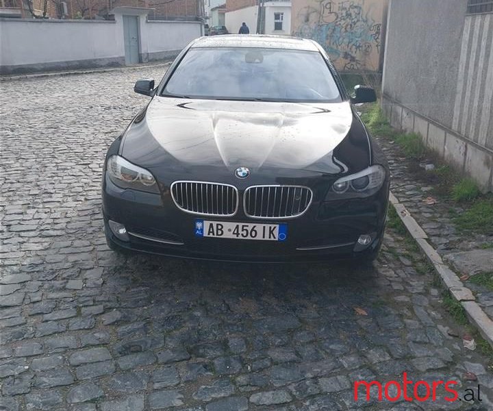2010' BMW 550 photo #1