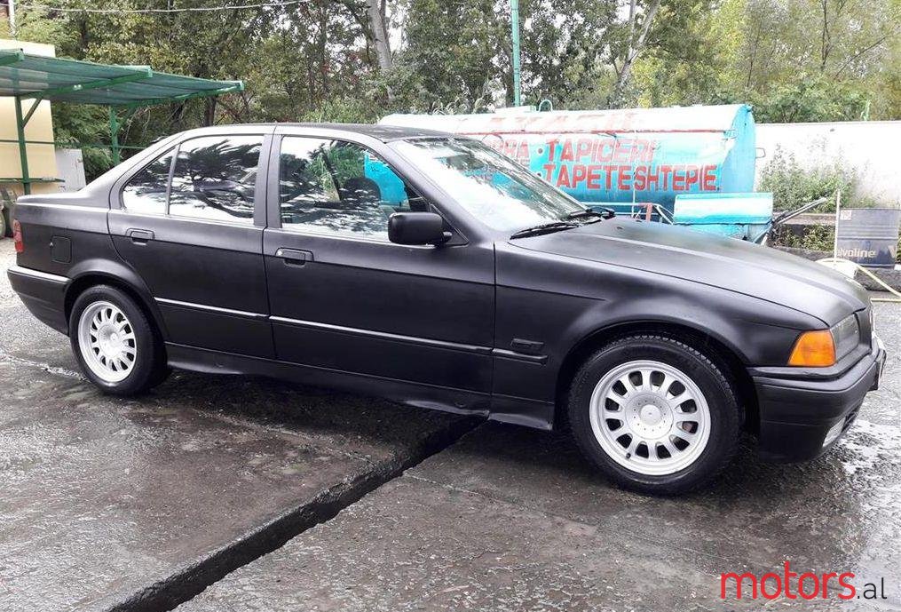 1996' BMW 318 photo #1