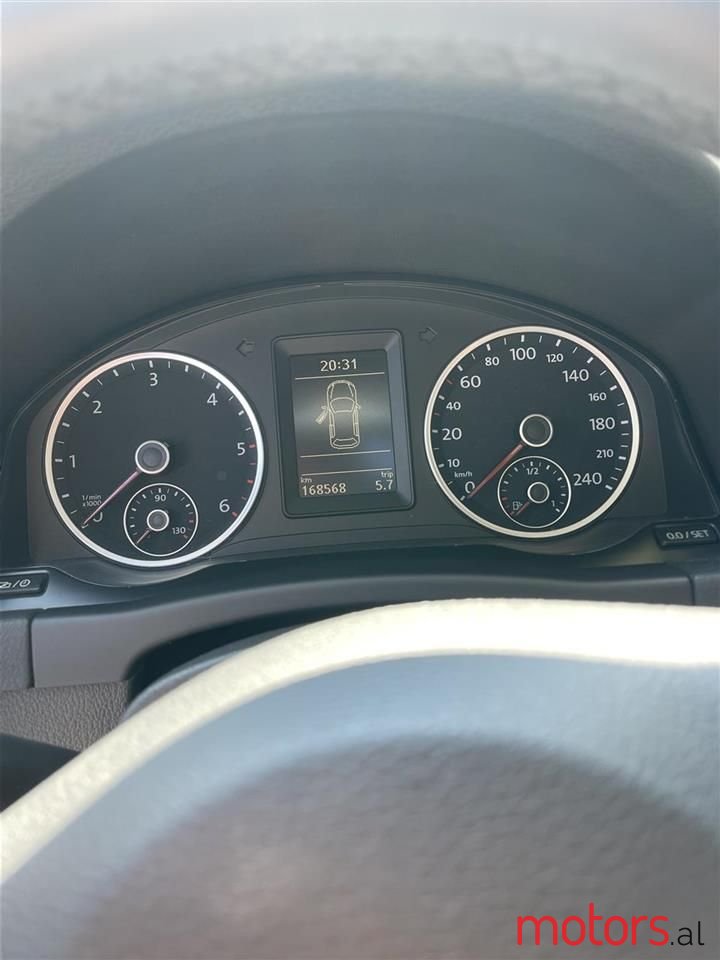 2014' Volkswagen Tiguan photo #4