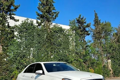 2015' Mercedes-Benz E 350